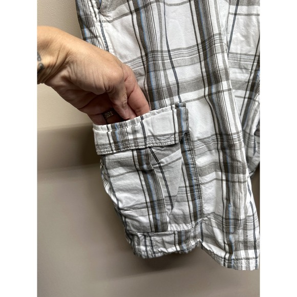 Wrangler Men Plaid Cargo Shorts Size 40 White Gray Blue Casual Outdoor - Picture 3 of 7